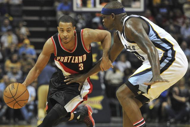 字样和动人 字样和动人